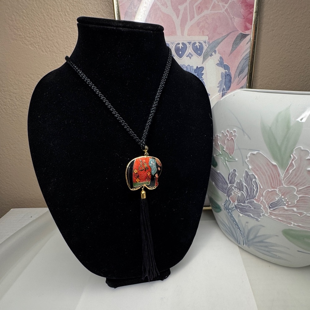 Cloisonné elephant necklace - Picture 14 of 16